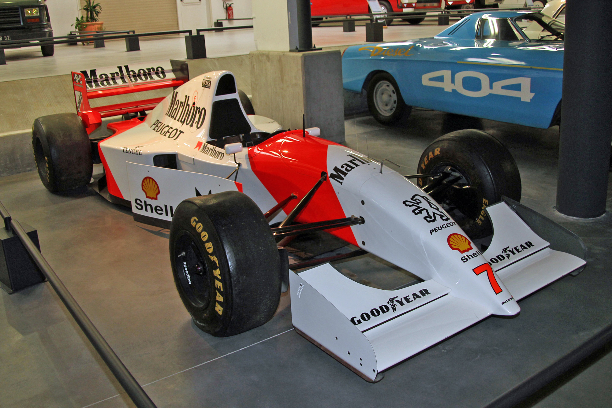 Peugeot Mc Laren Peugeot MP4 9