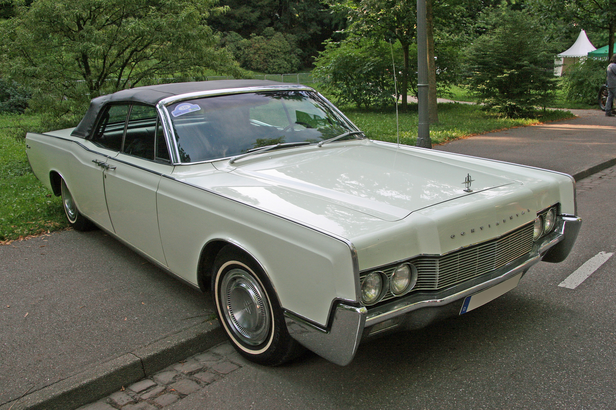 Lincoln Continental mk4