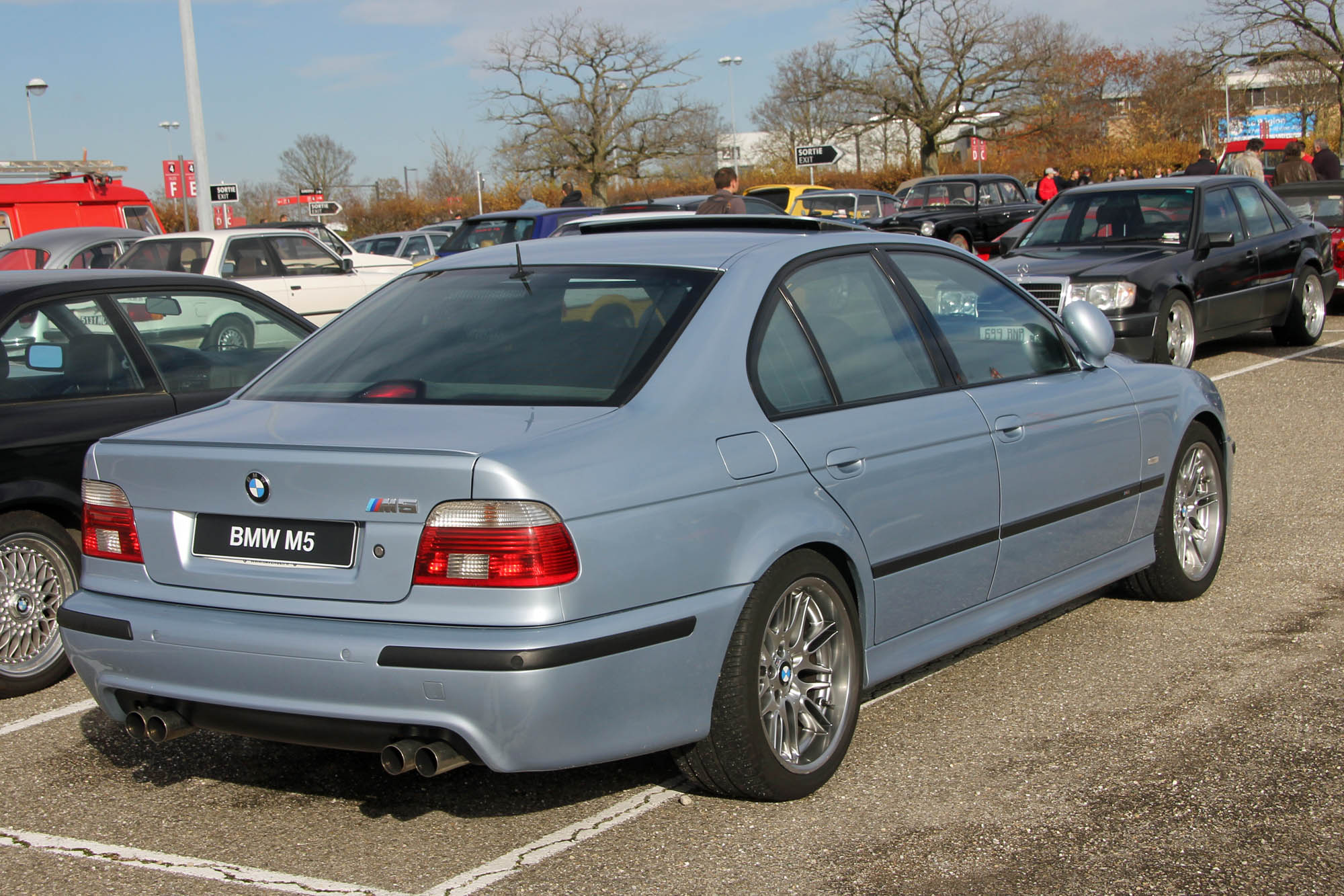 BMW M5 E39