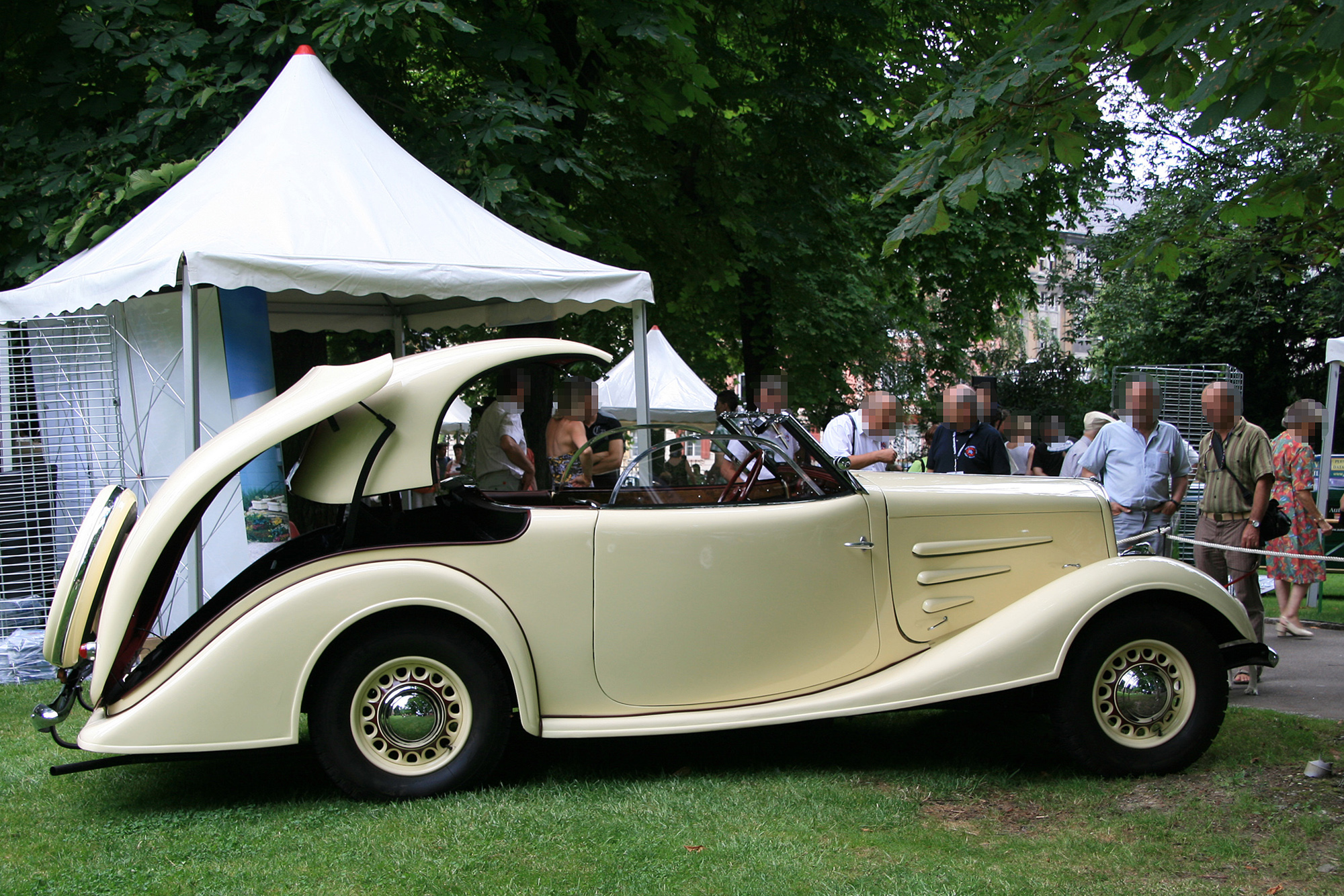 Peugeot 401