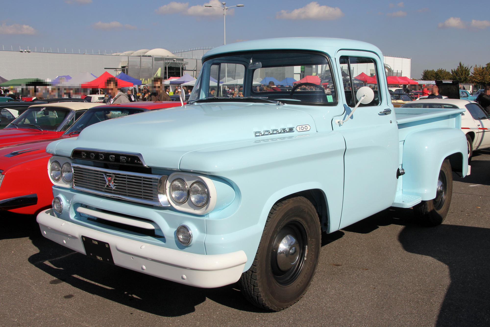 Dodge D100