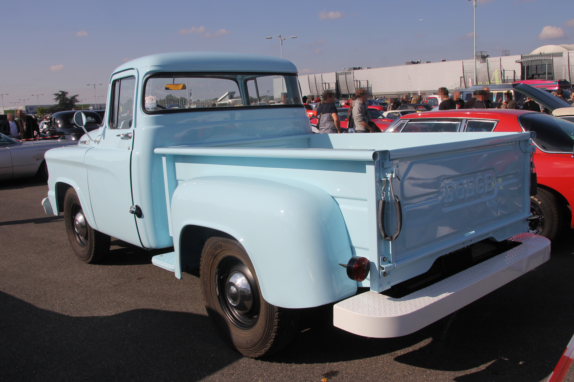 Dodge D100