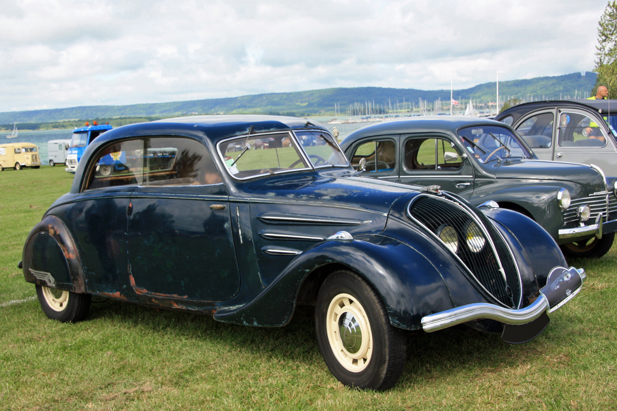 Peugeot 402