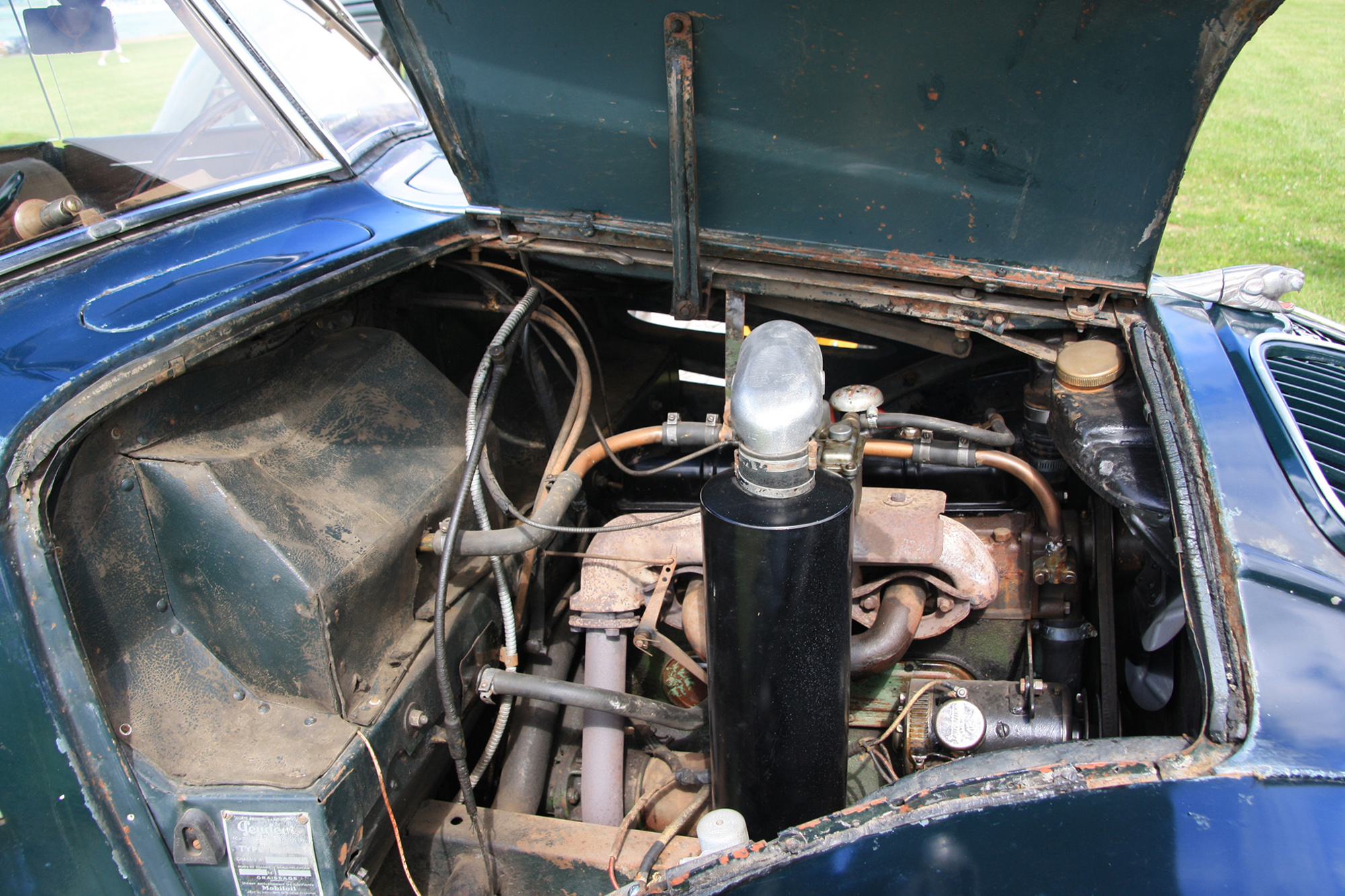 Peugeot 402