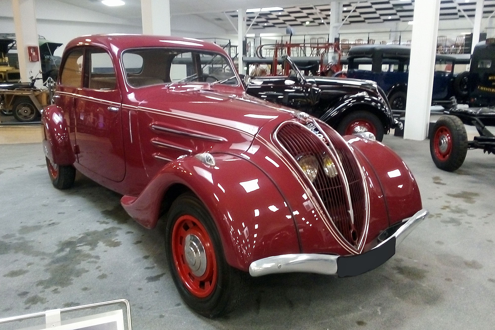 Peugeot 402