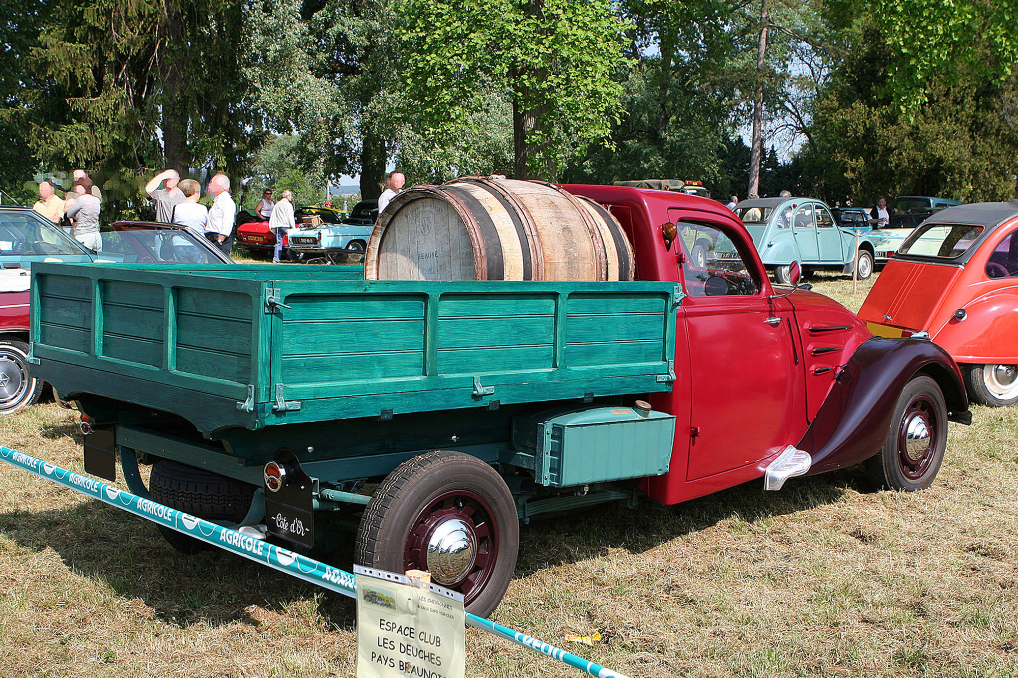 Peugeot 402
