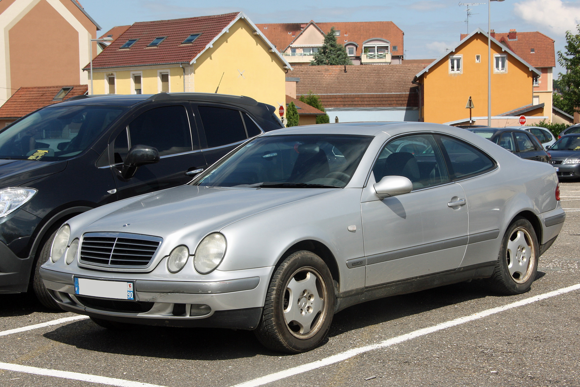 Mercedes-Benz CLK W208