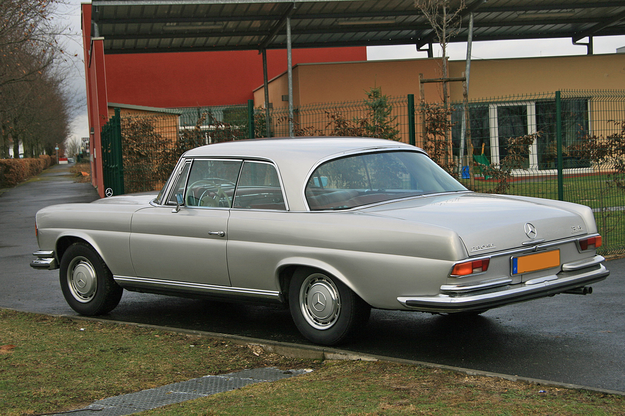 Mercedes-Benz W108