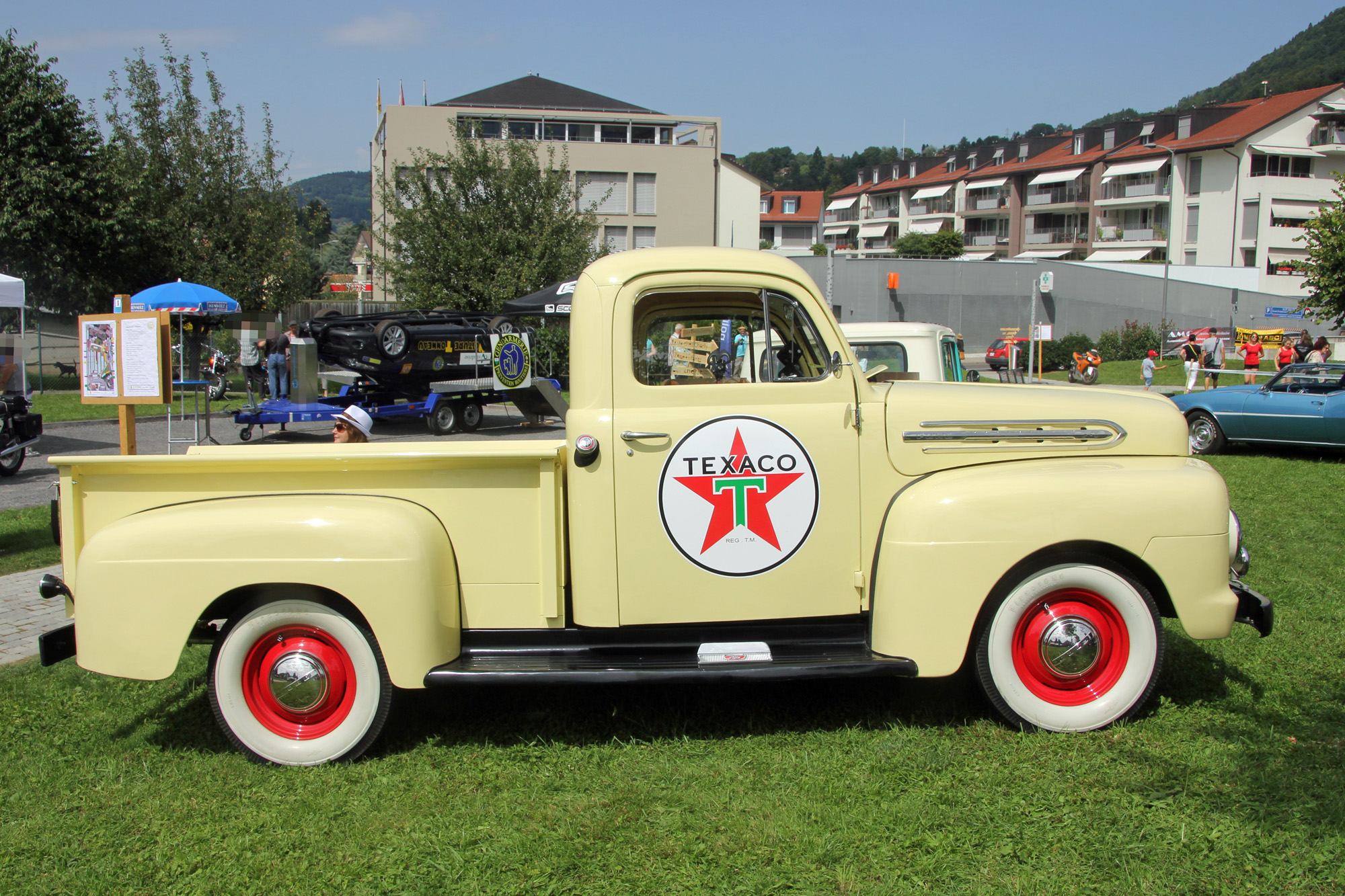 Ford USA F pick-up 1 1951
