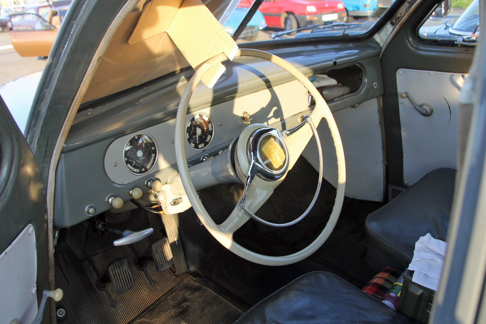 Ford France Vedette Abeille