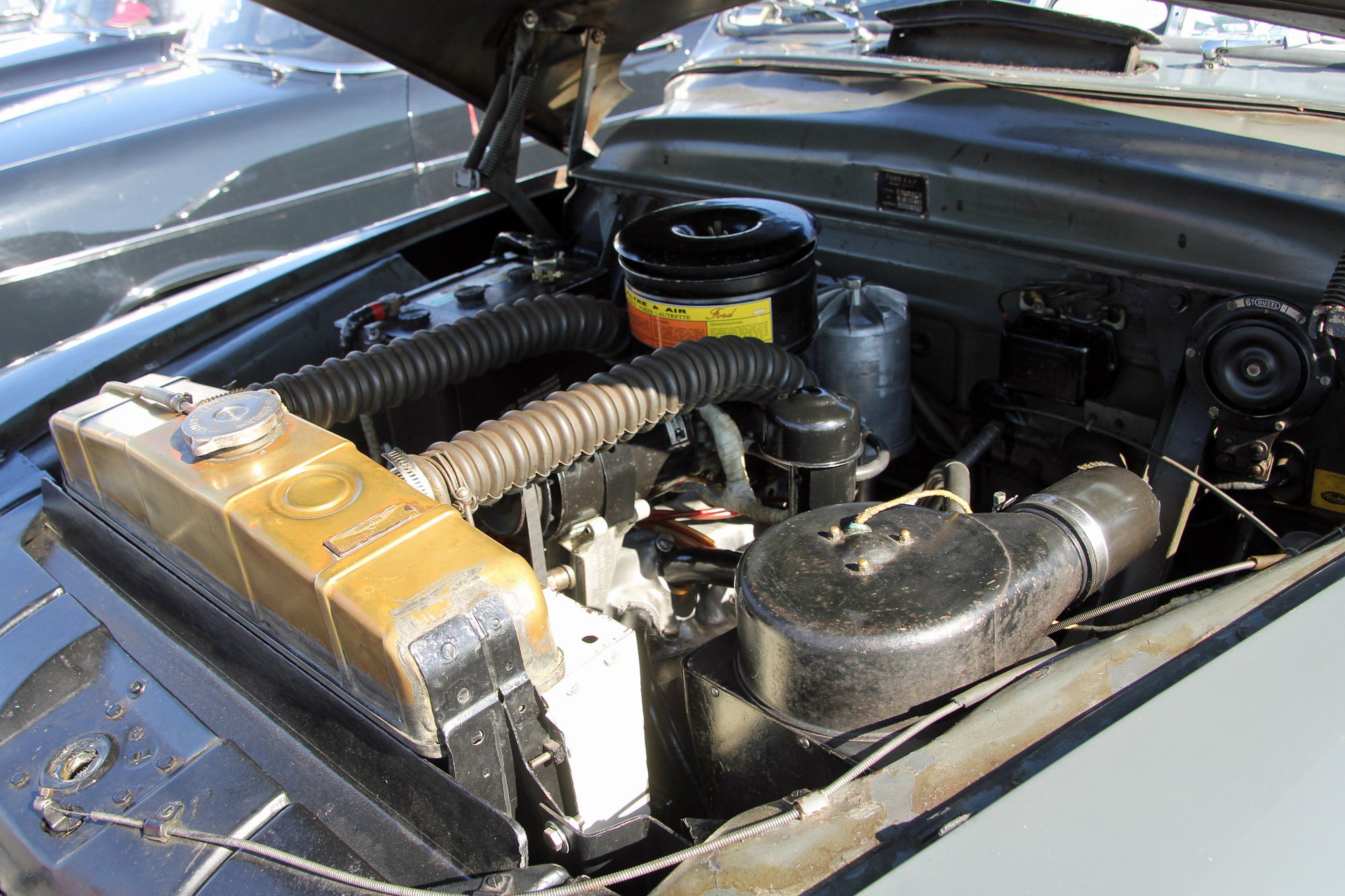 Ford France Vedette Abeille