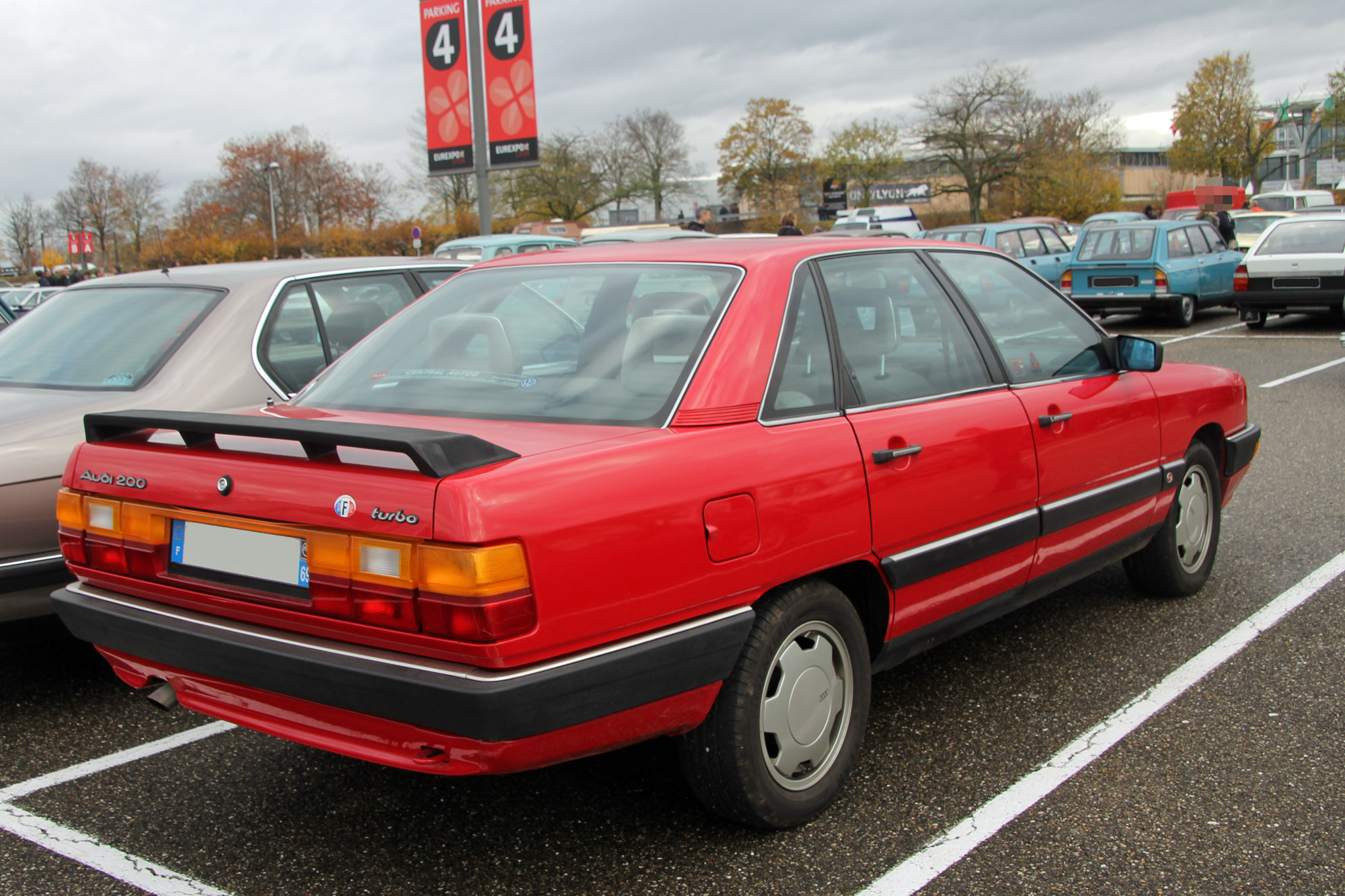 Audi 200 C2