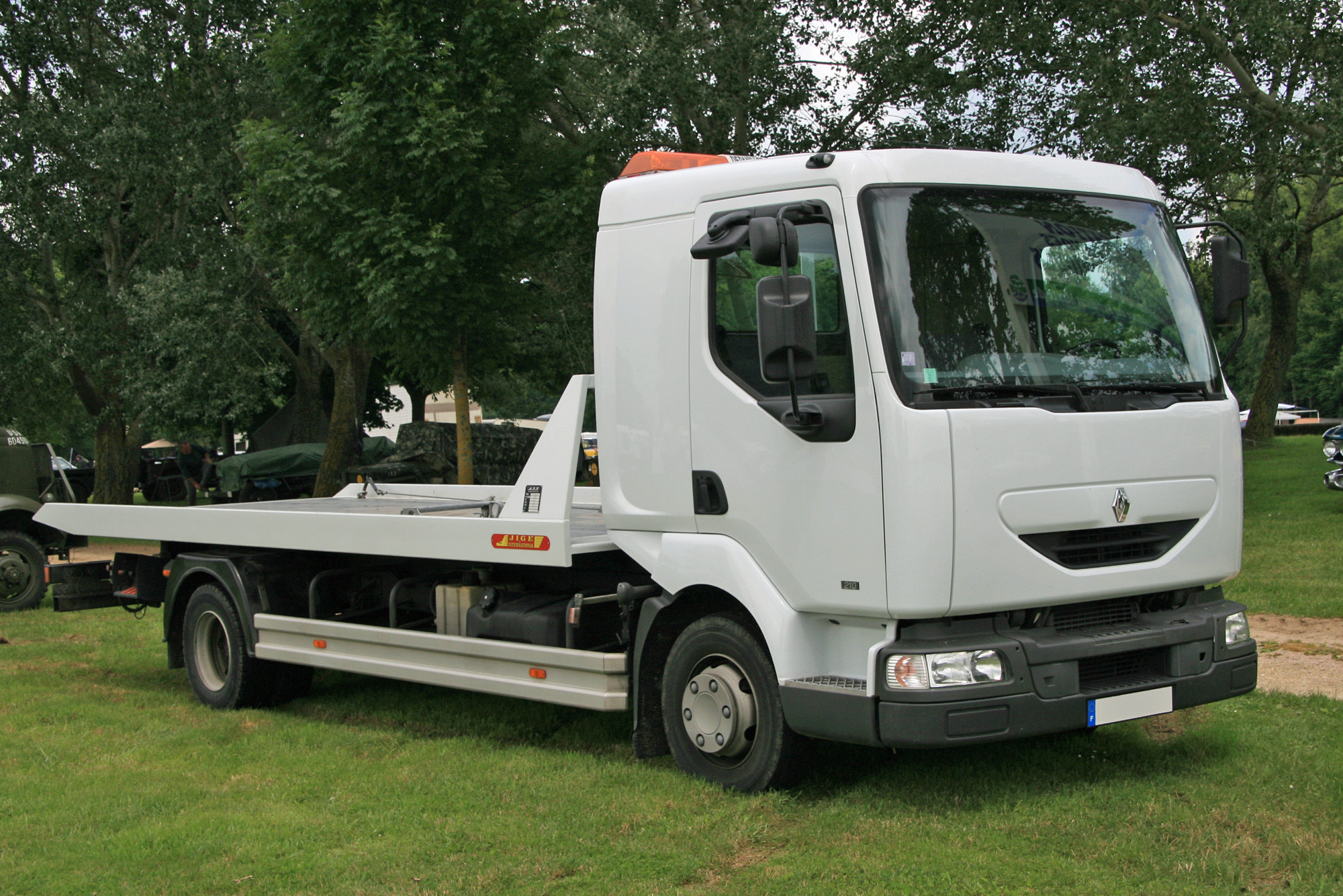 Renault Midlum