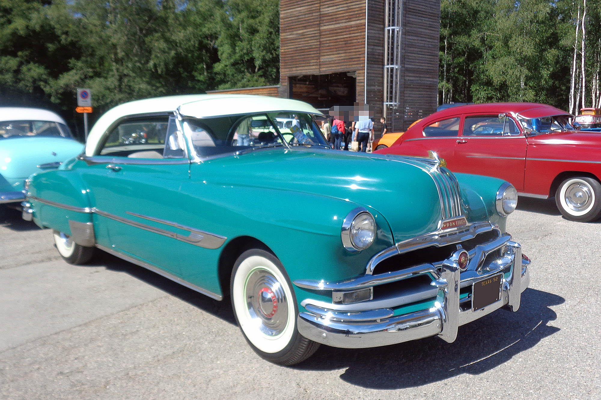 Pontiac Chieftain 1 1952