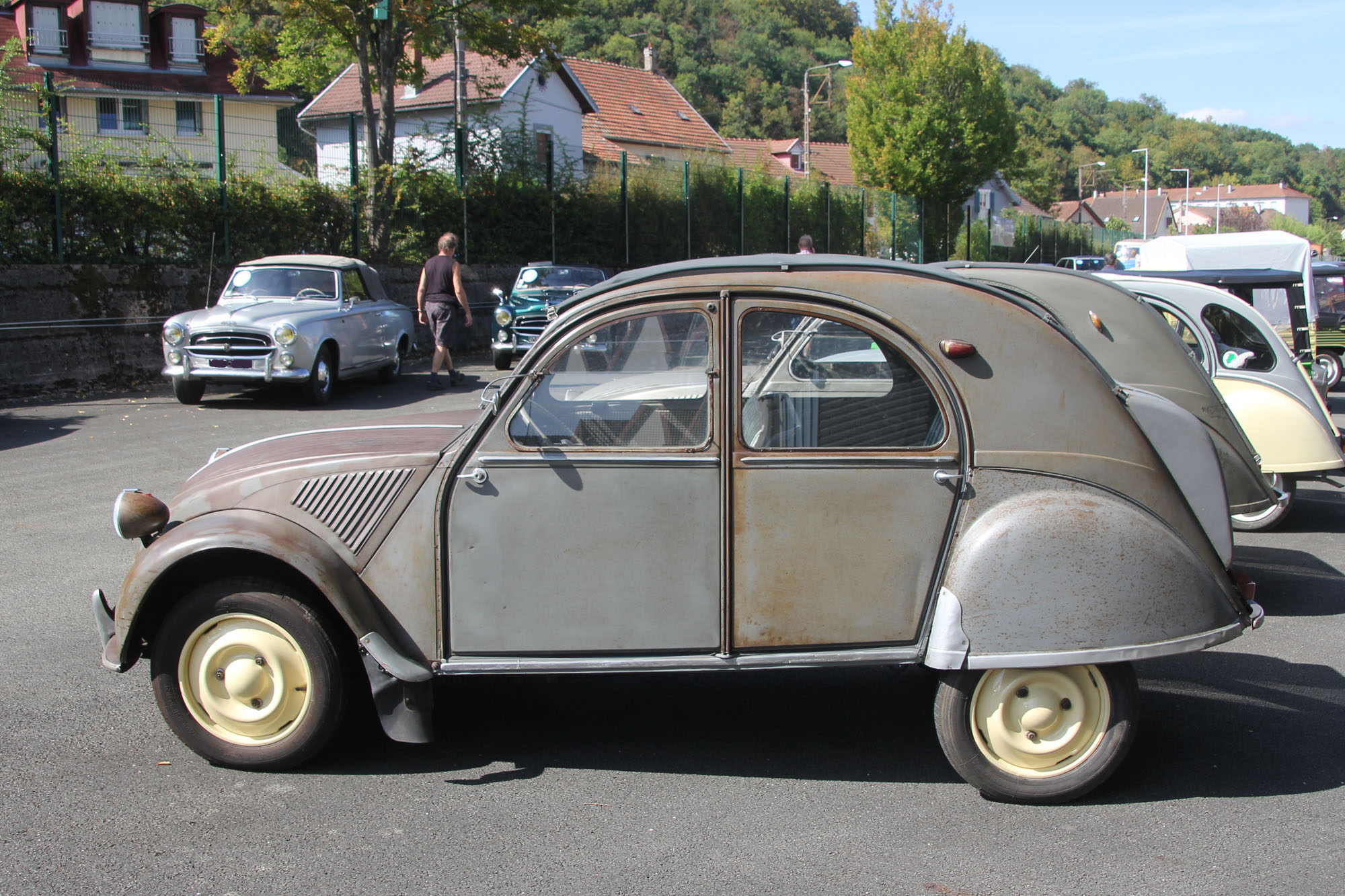 Citroën 2cv AZ ressort apparent