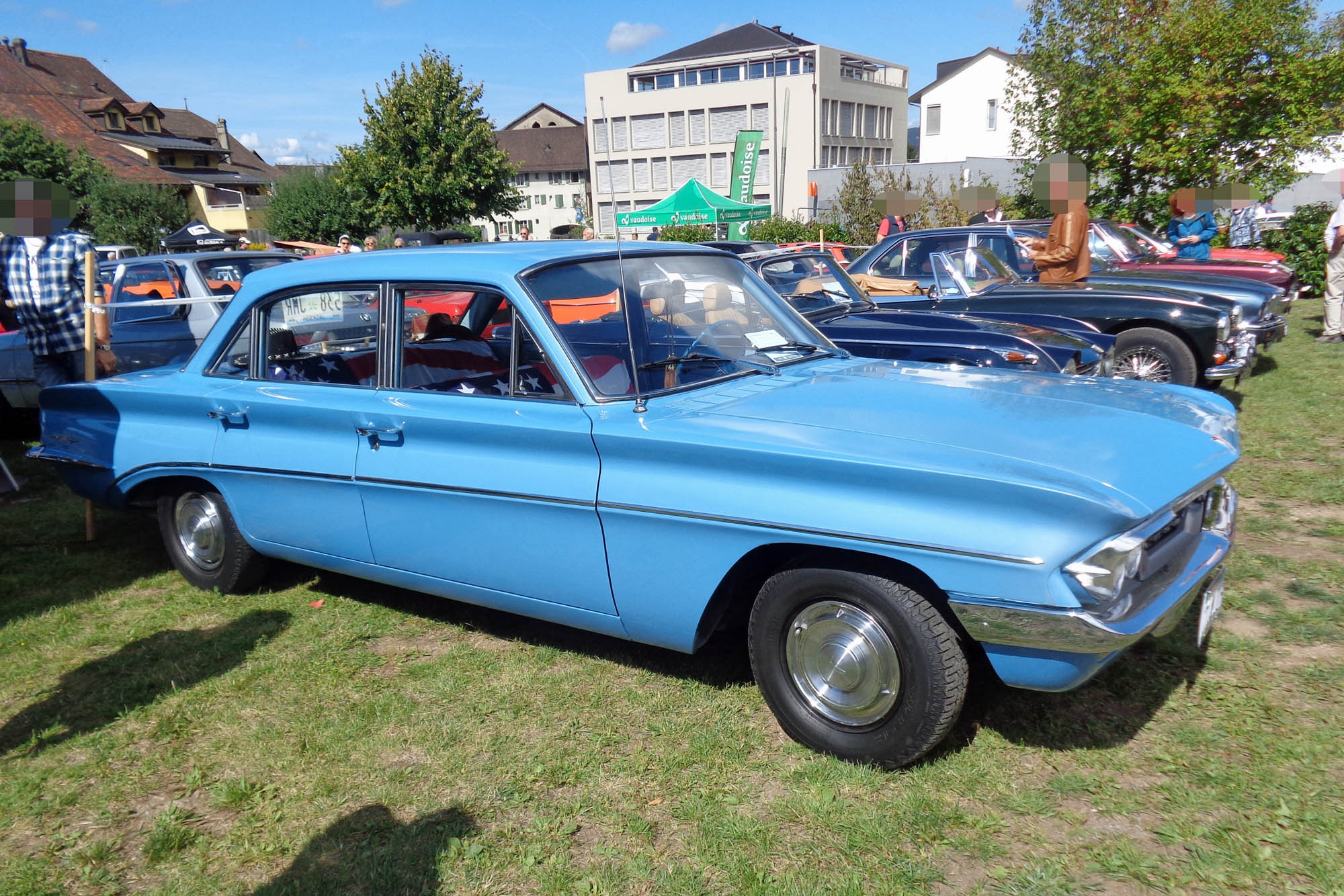 Oldsmobile Cutlass 1 1961