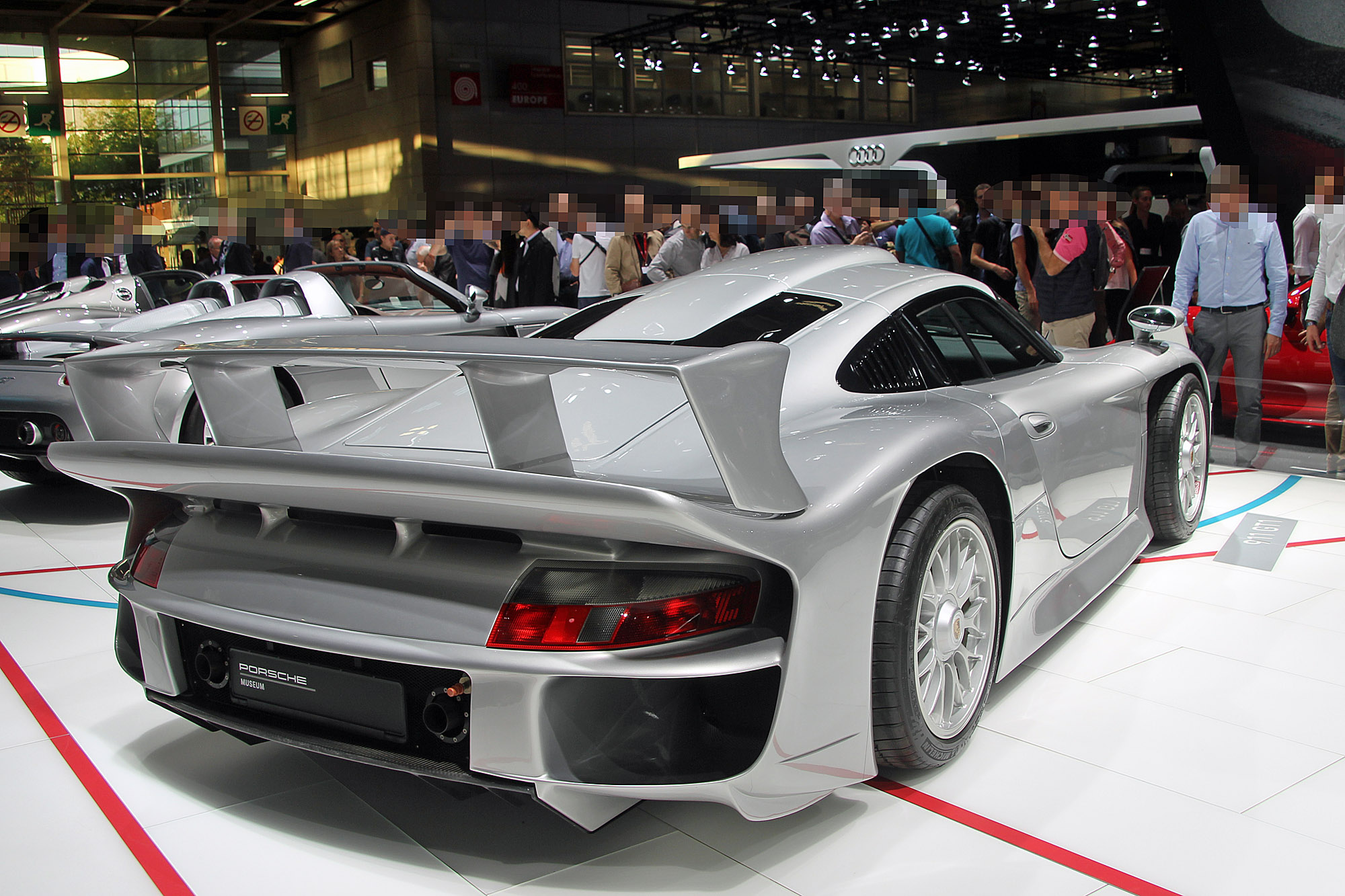 Porsche  911 GT1 version route