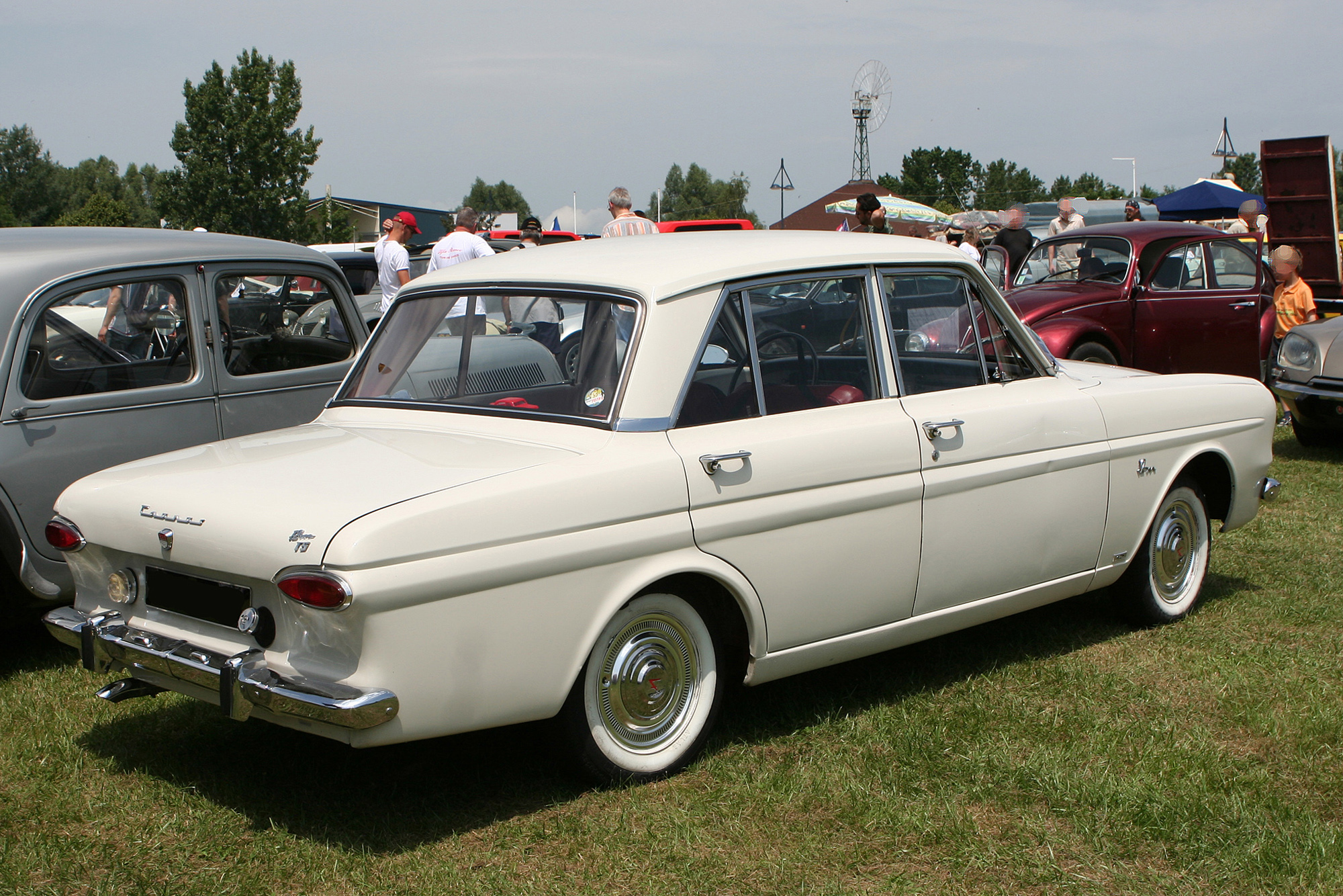 Description du véhicule Ford Germany Taunus P4 12M Encyclopédie