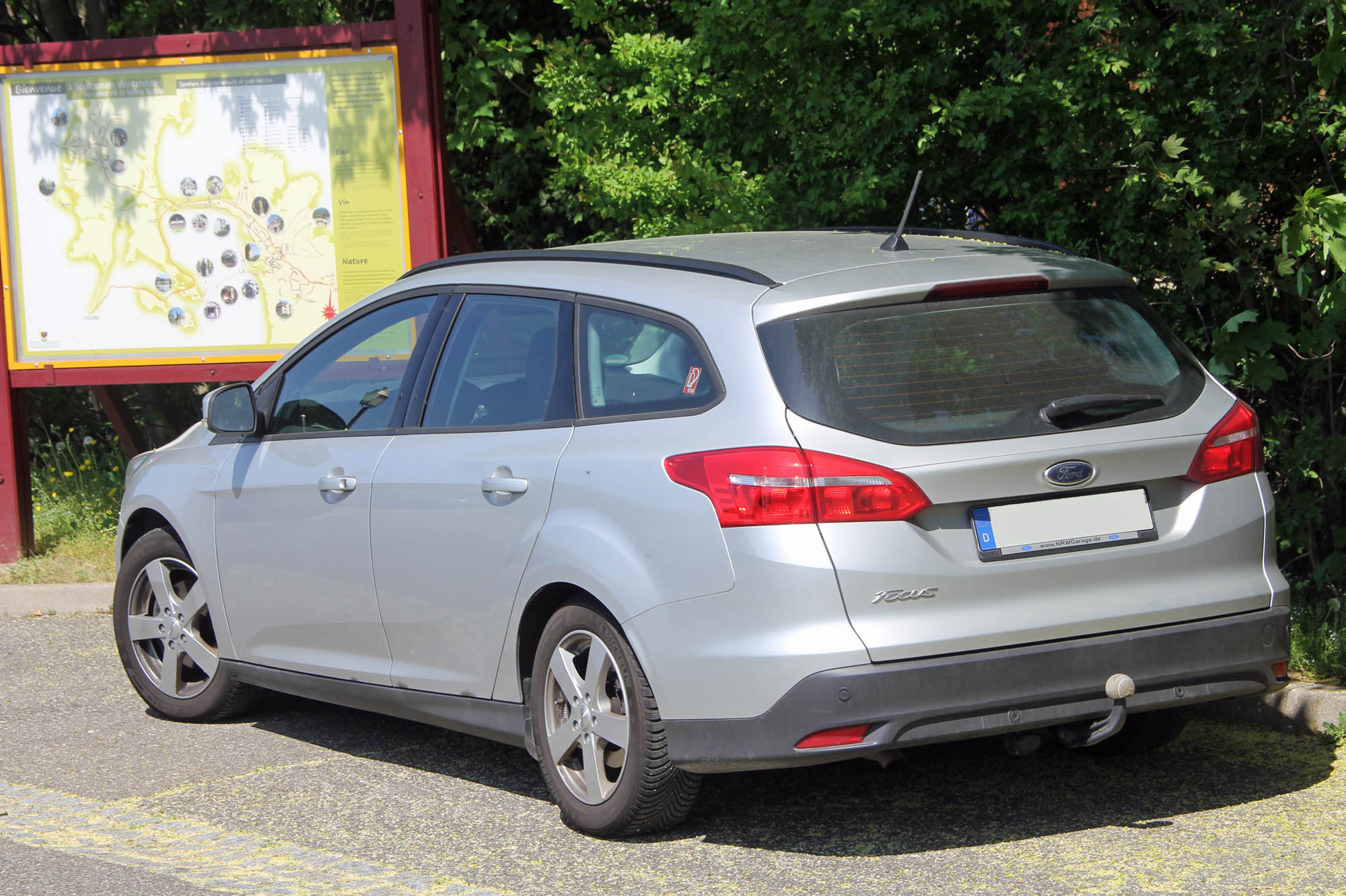 Description du véhicule Ford Germany Focus 3 phase 3 Encyclopédie automobile Encyclautomobile.fr Description du véhicule Ford Germany Focus 3 phase 3 Encyclopédie automobile Encyclautomobile.fr