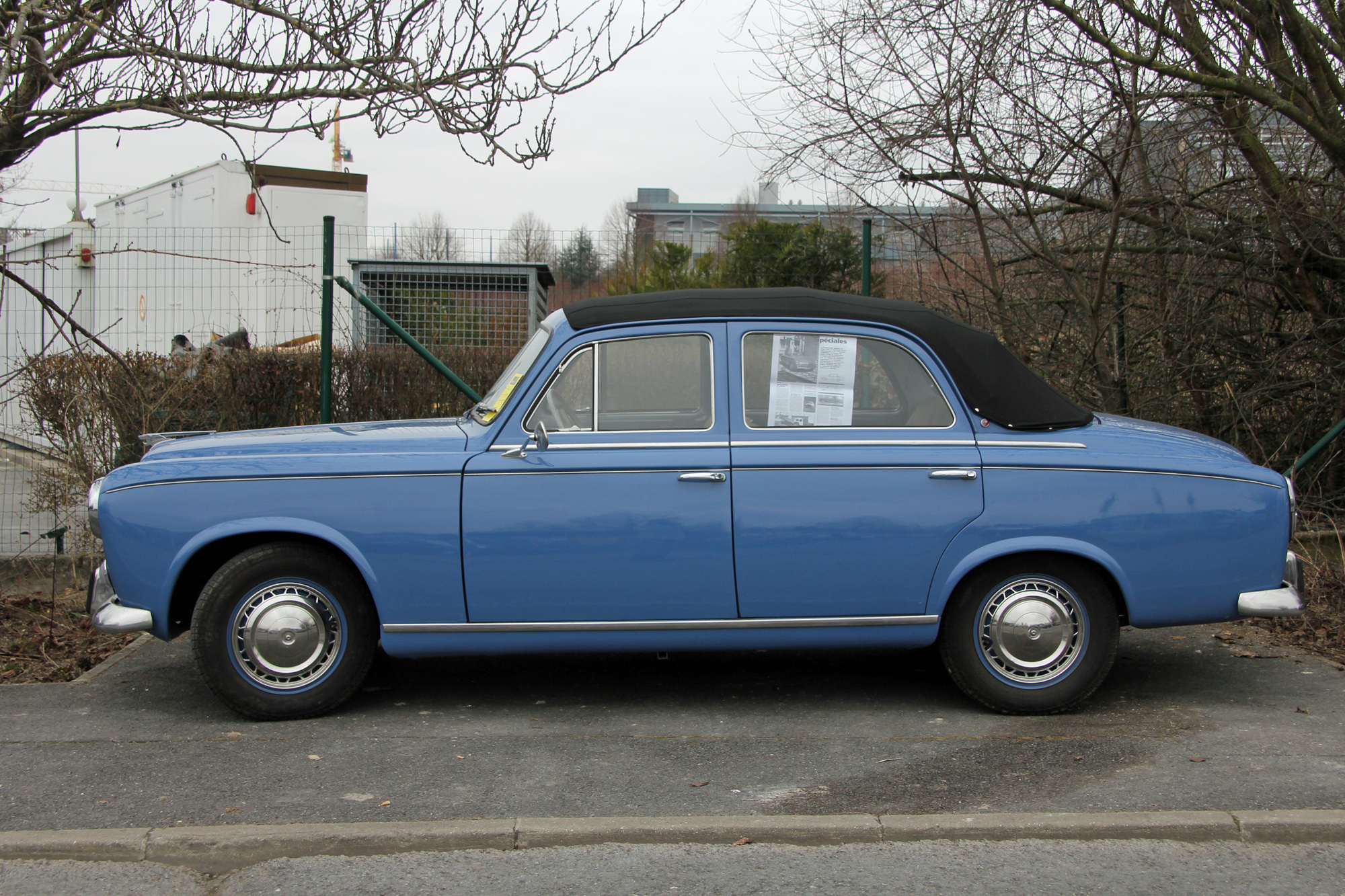 Peugeot 403