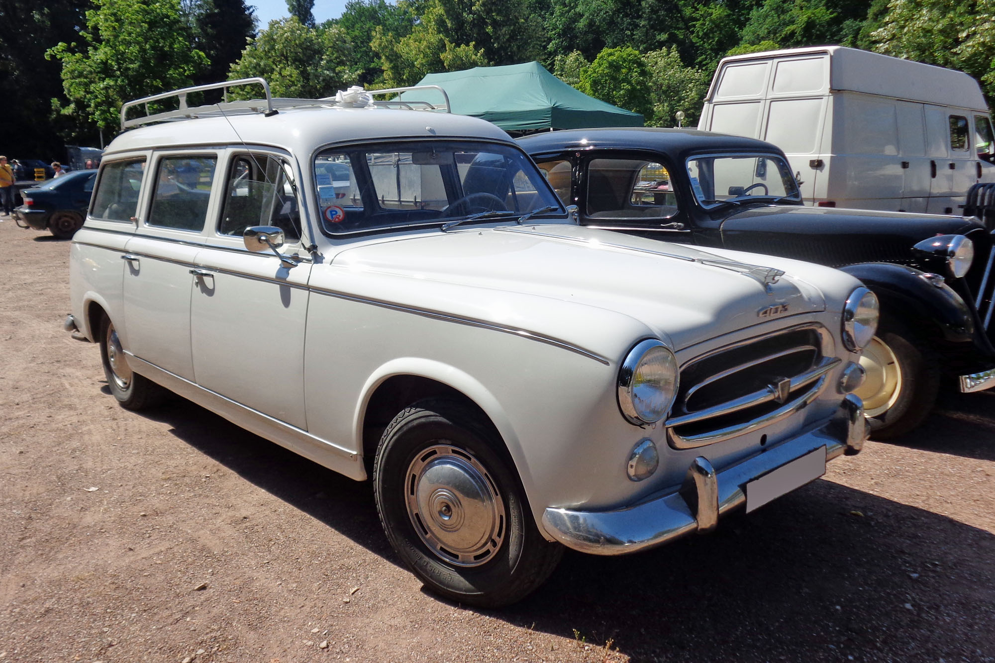 Peugeot 403