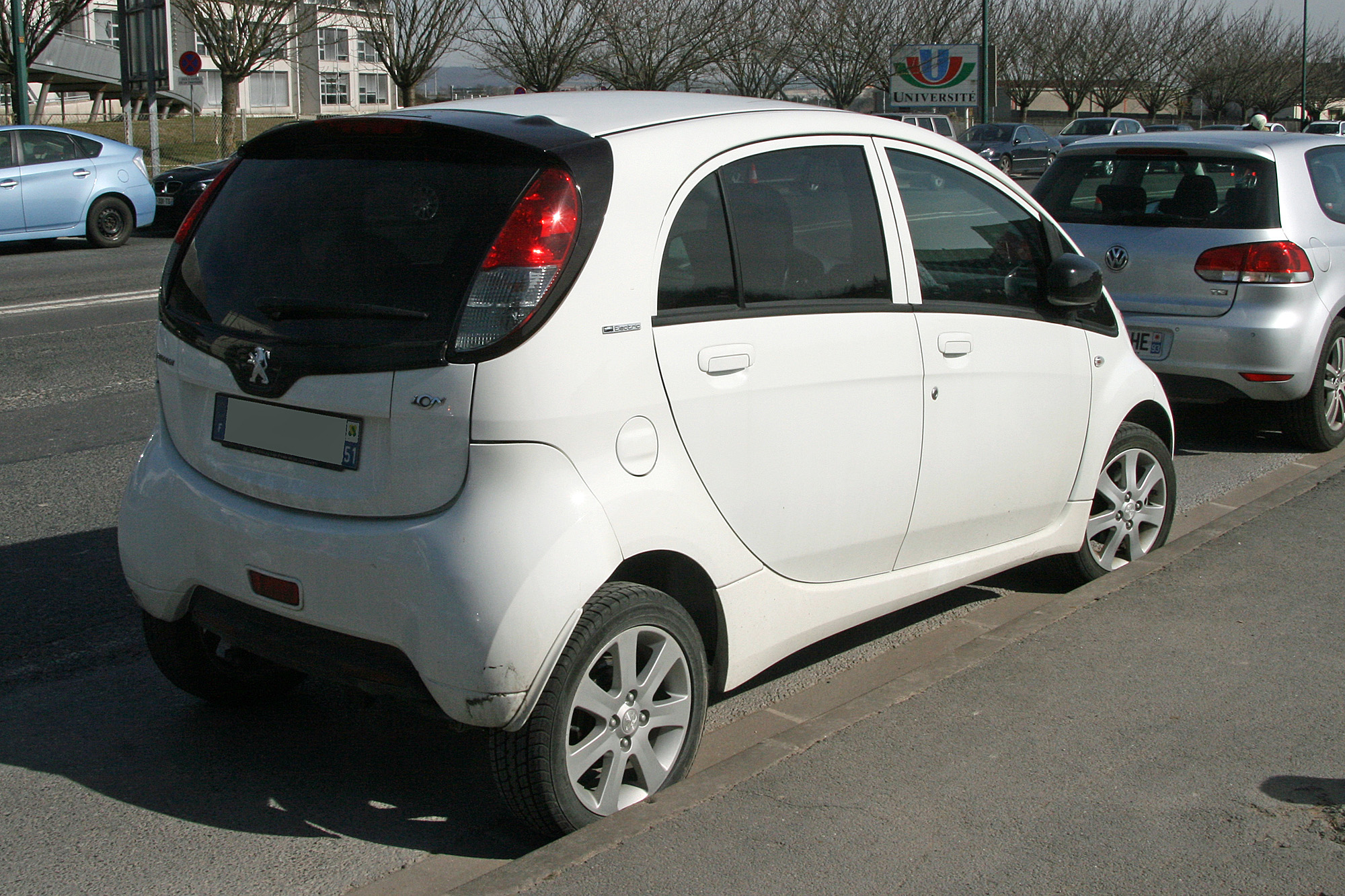 Peugeot Ion