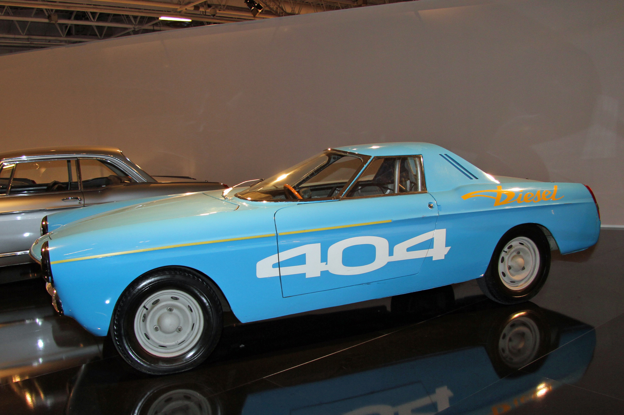 Peugeot Concept 404 Diesel des records
