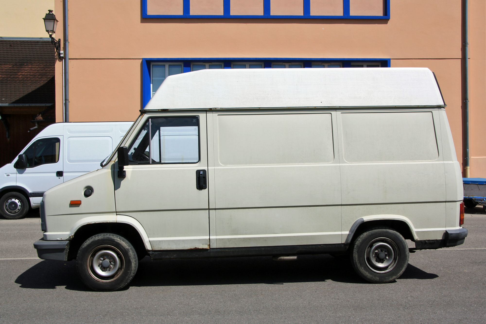 Peugeot J5 1