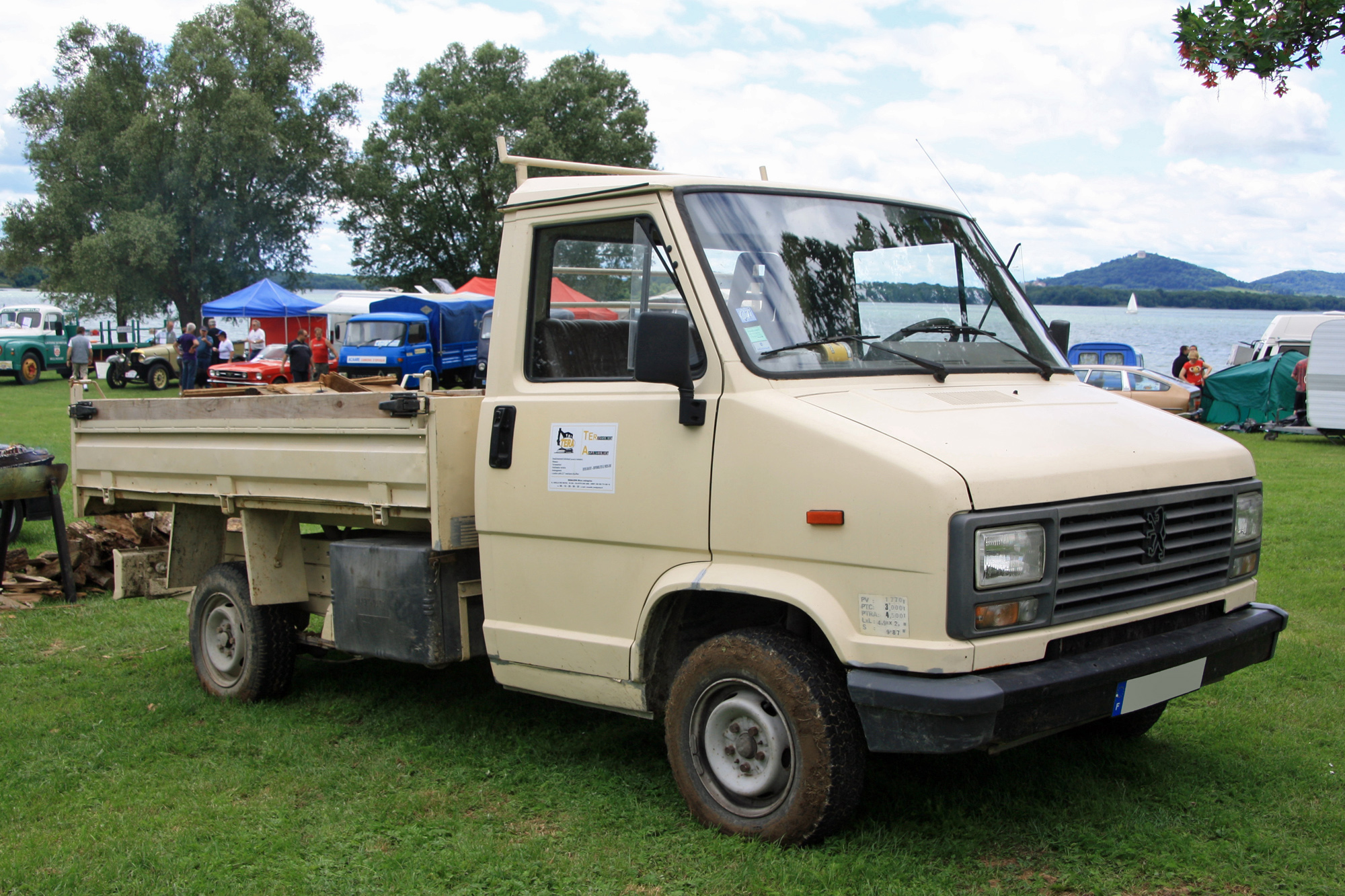 Peugeot J5 1
