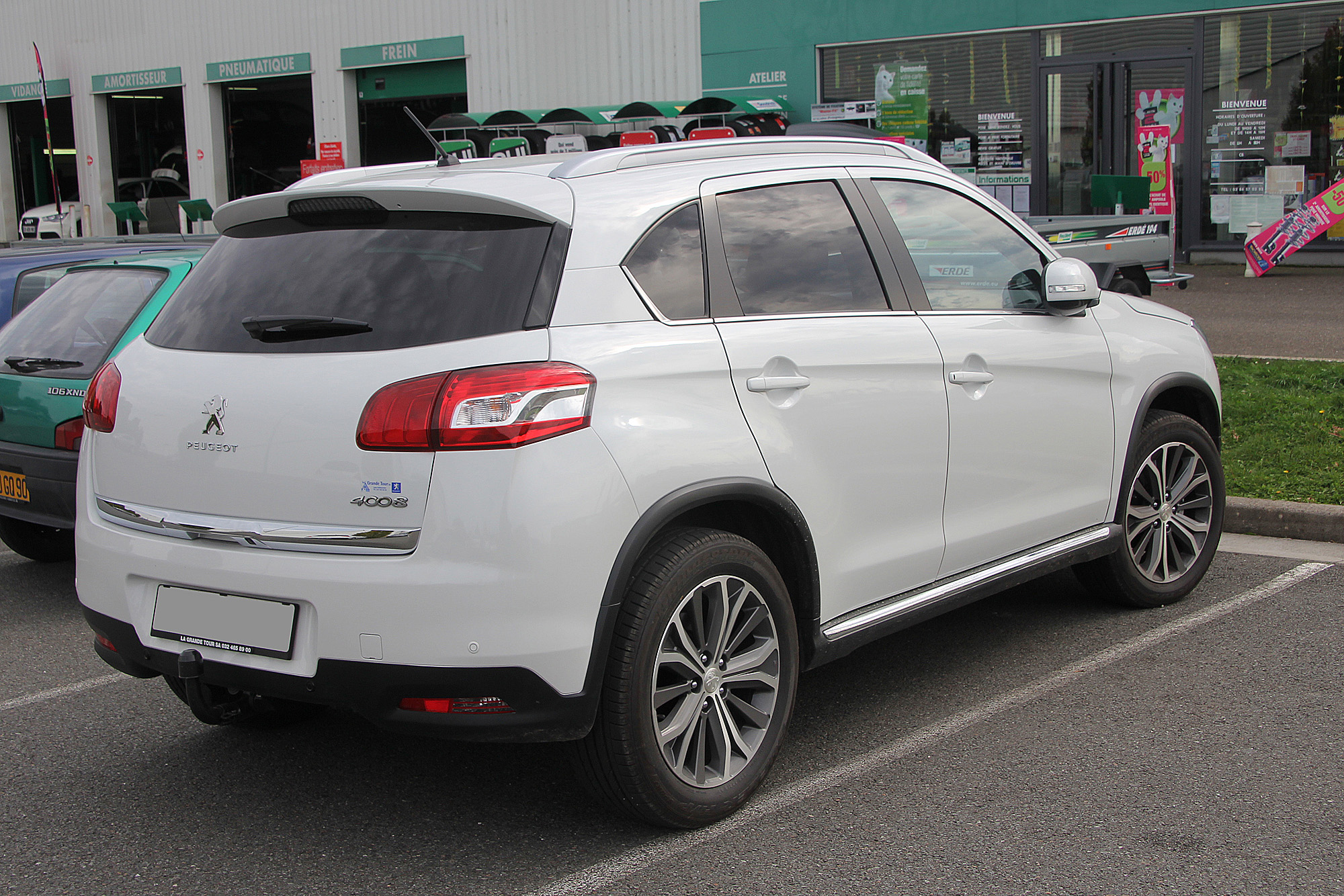 Peugeot 4008